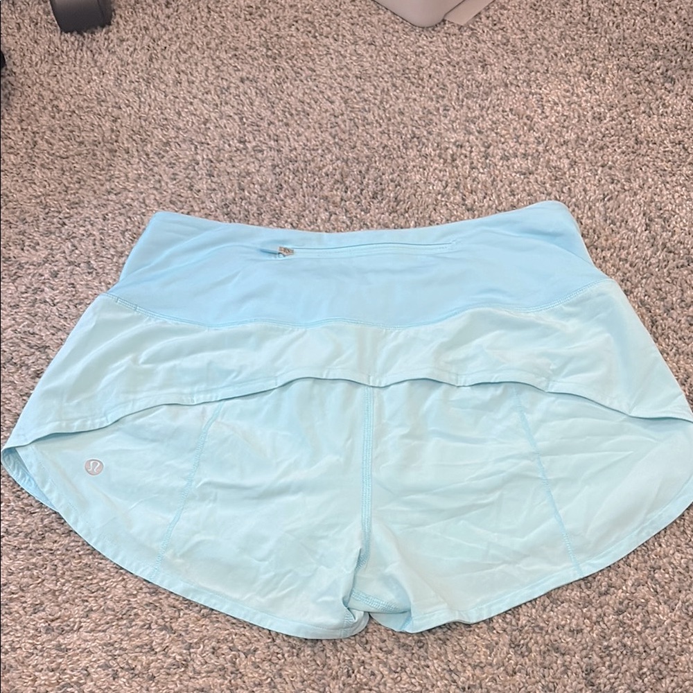 Lululemon High Rise Hotty Hot Shorts Size 6